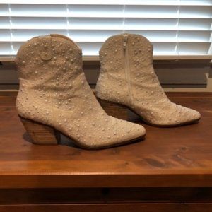 Betsey Johnson Emory Pearl Western Boot